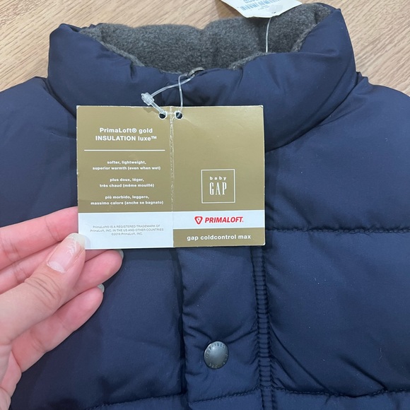 Boys (Gap) Vest - Picture 6 of 7